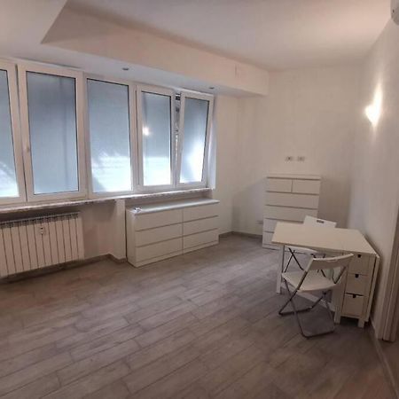 Confortable And Centrally Milan Flat Exterior photo